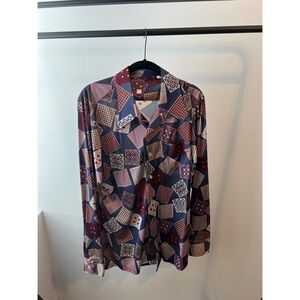 Vintage Printed Button Up Size XL